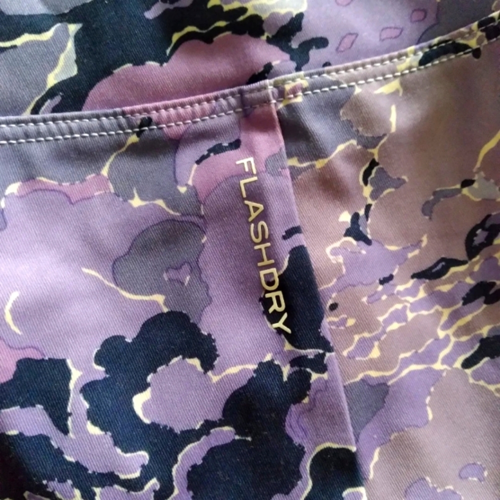 The North Face On Mountain Girls Camo leggings, size Large - Picture 6 of 9